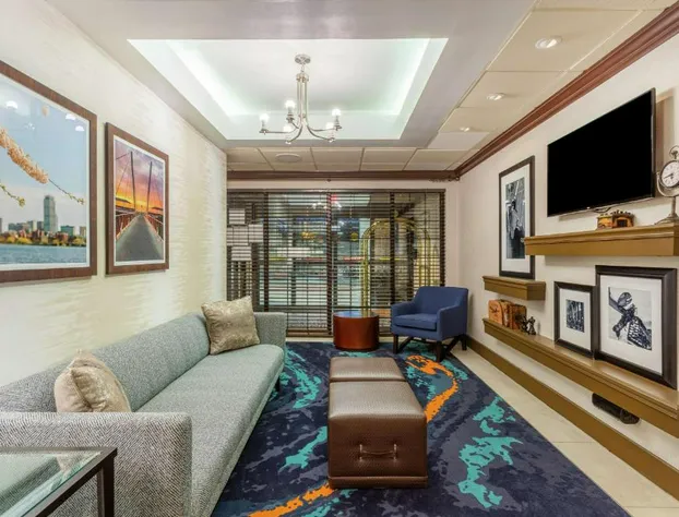 Hampton Inn Boston/Peabody hotel detail image 4