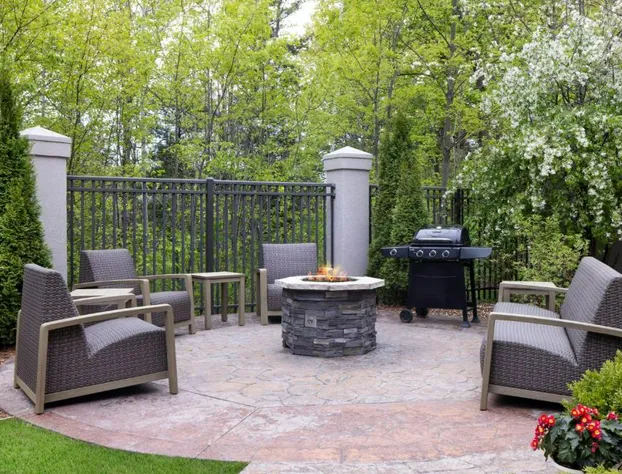 Courtyard by Marriott Traverse City hotel detail image 2