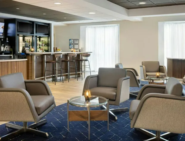 Courtyard by Marriott Traverse City hotel detail image 4