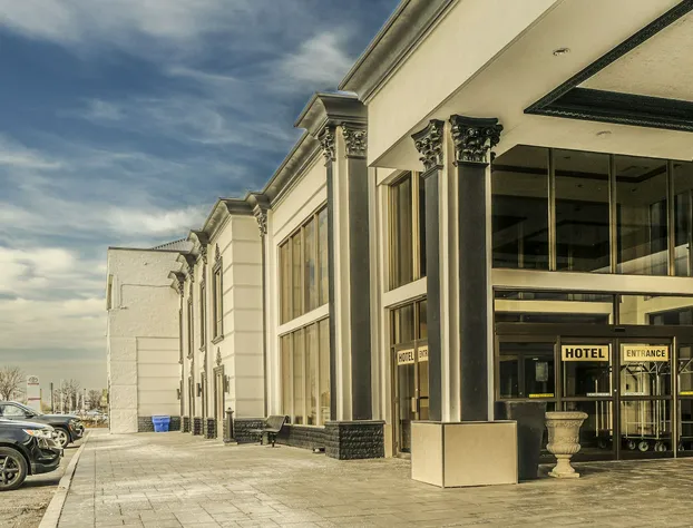 Woodbine Hotel and Suites hotel detail image 1