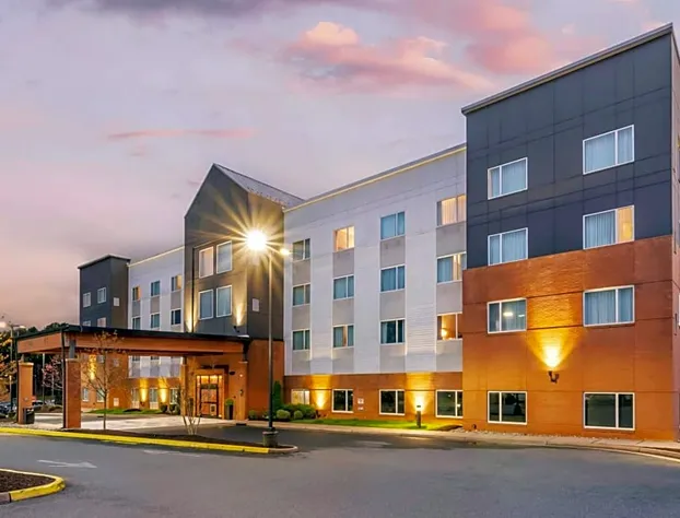 Country Inn & Suites by Radisson, Charlottesville-UVA, VA hotel detail image 3