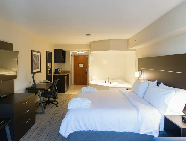 Holiday Inn Express & Suites Brampton by IHG hotel detail image 4