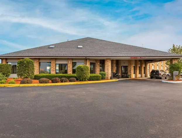 Rodeway Inn Coopersville hotel detail image 2