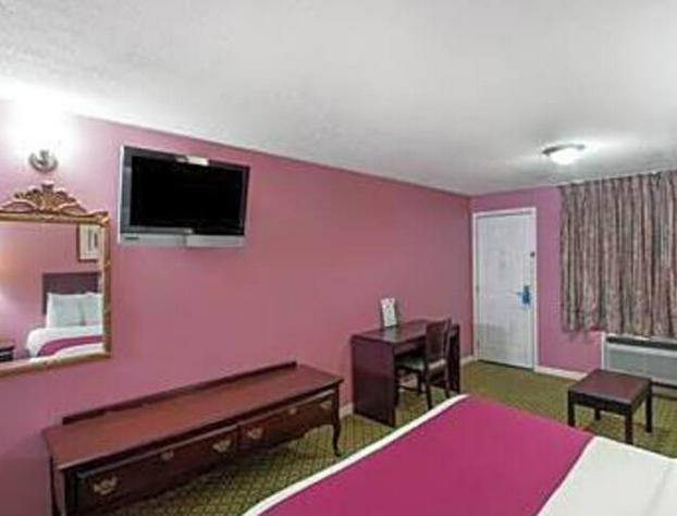 Rodeway Inn hotel detail image 1