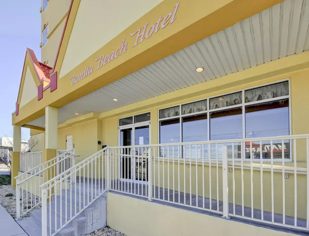 Bonita Beach Hotel hotel detail image 3