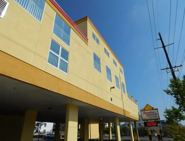 Bonita Beach Hotel hotel detail image 2