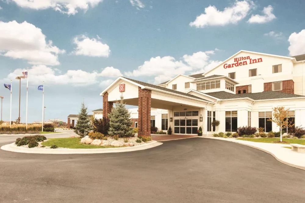 Hilton Garden Inn Fargo hotel hero
