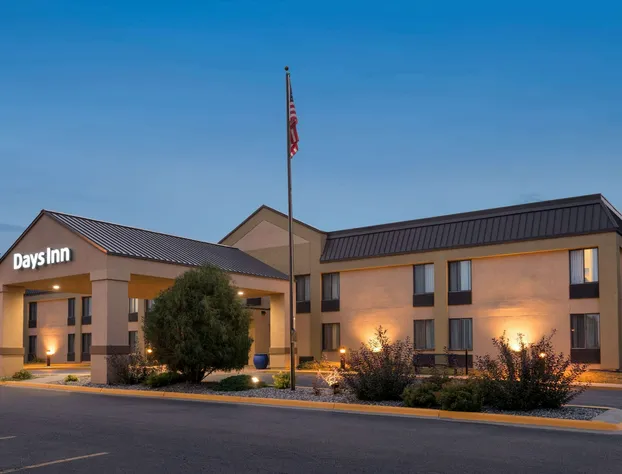 Days Inn by Wyndham Fargo/West Acres hotel detail image 1