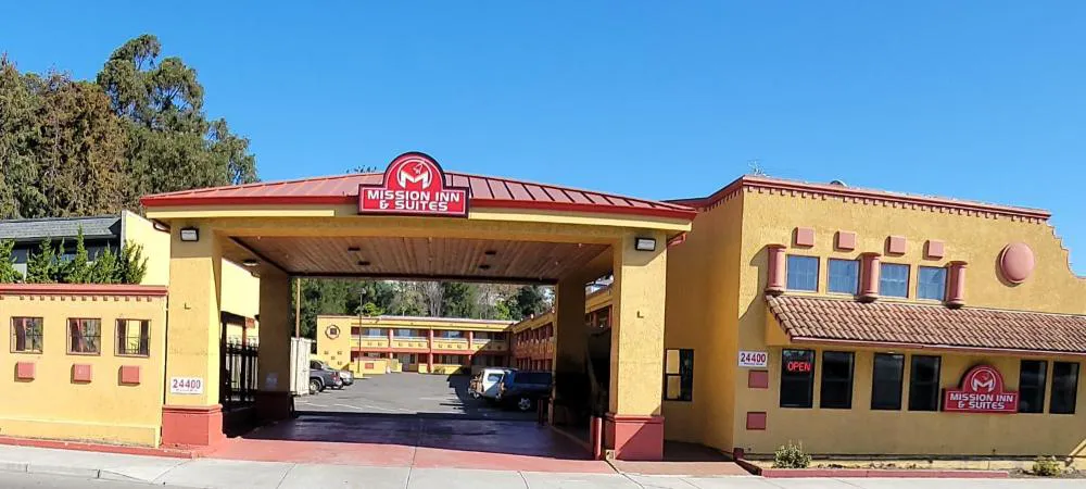 Mission Inn and Suites hotel hero