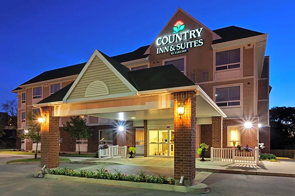Country Inn & Suites by Radisson, London South, ON hotel hero
