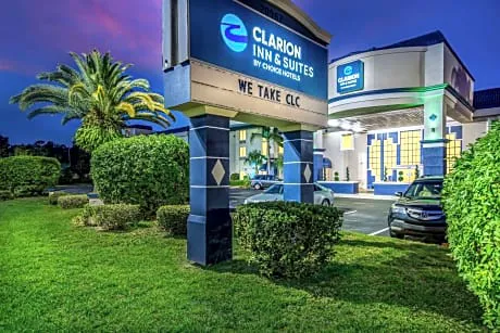 Clarion Inn & Suites Central Clearwater Beach hotel detail image 2