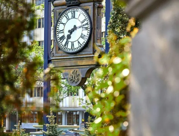 The Hotel Saskatchewan, Autograph Collection hotel detail image 3