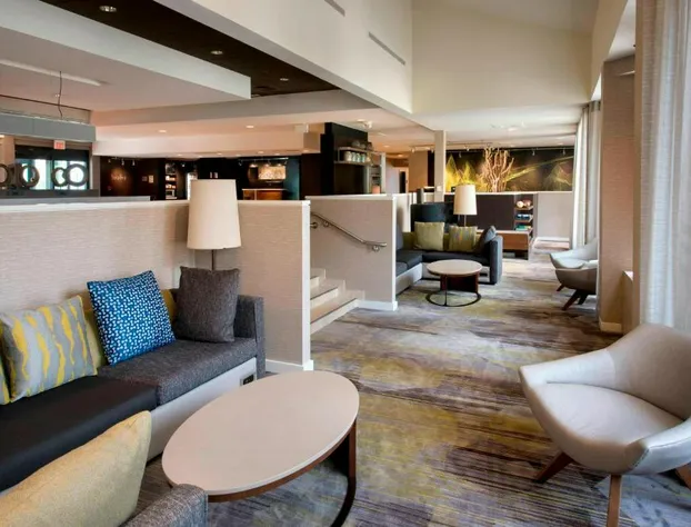 Courtyard by Marriott Norwalk hotel detail image 4