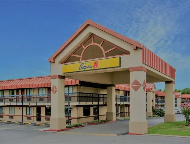 Super 8 by Wyndham Tulsa/Route 66 hotel detail image 1