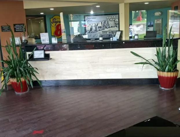 Super 8 by Wyndham Tulsa/Route 66 hotel detail image 4