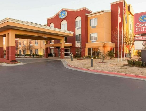Comfort Suites Central/I-44 hotel detail image 2