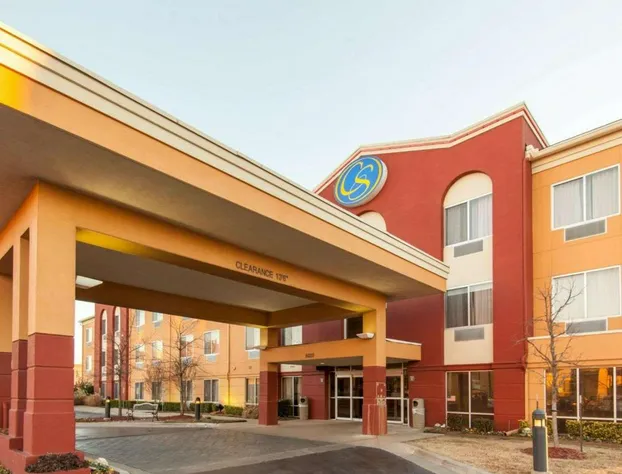 Comfort Suites Tulsa Central hotel detail image 1