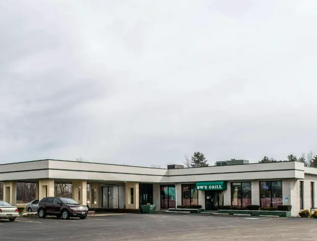 Quality Inn & Suites Fairview - Erie hotel detail image 1