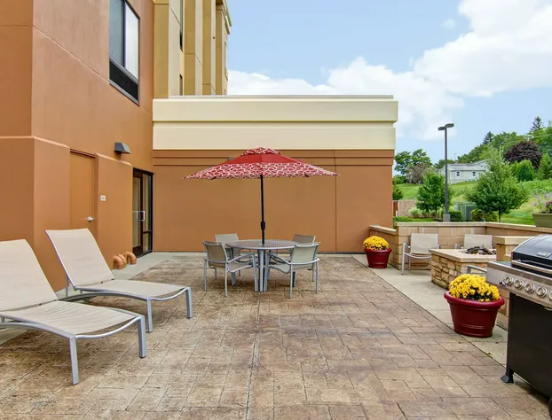 Springhill Suites by Marriott Erie hotel detail image 3