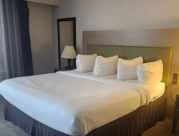 Country Inn & Suites by Radisson Erie hotel detail image 1