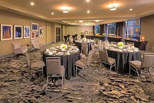 Silver Cloud Hotel - Seattle Broadway hotel detail image 2