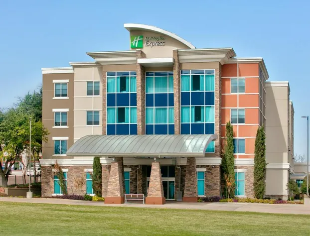 Holiday Inn Express & Suites North Dallas at Preston by IHG hotel detail image 1