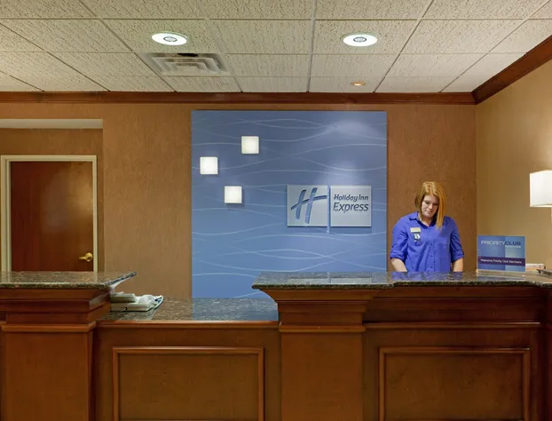 Holiday Inn Express Hotel & Suites Manchester Airport by IHG hotel detail image 4