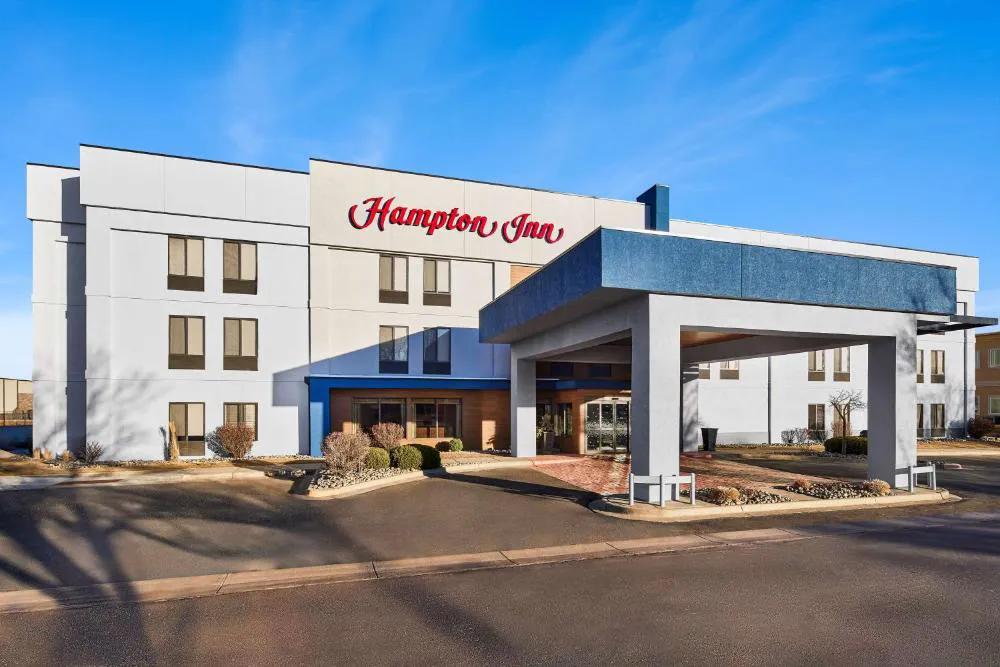 Hampton Inn Longmont hotel hero
