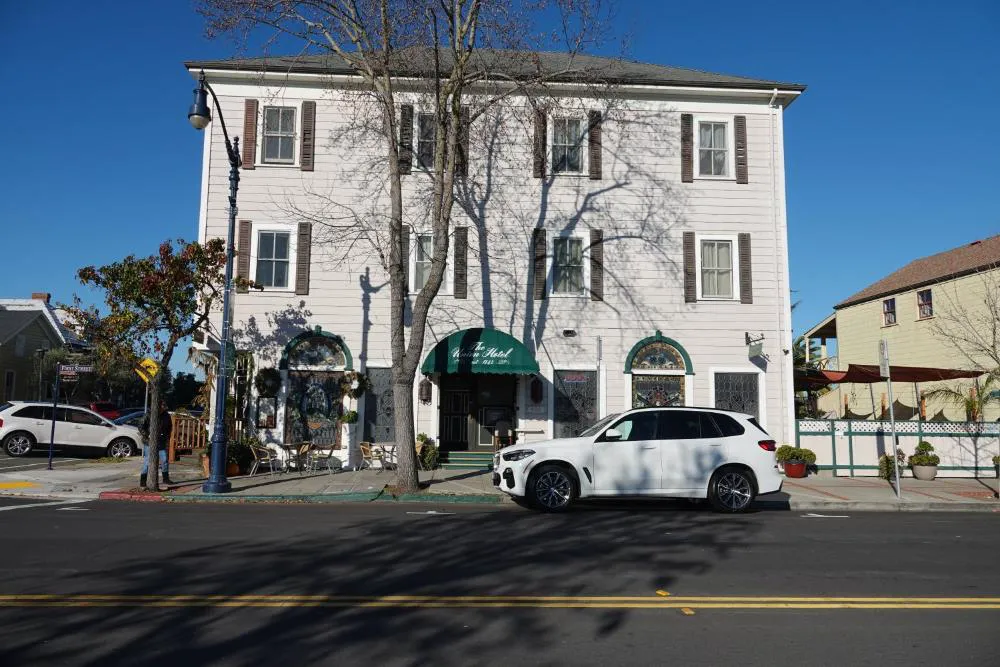 Union Hotel hotel hero