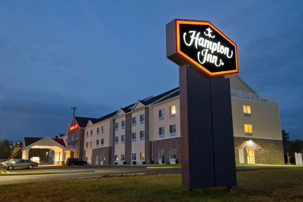 Hampton Inn Bangor hotel hero