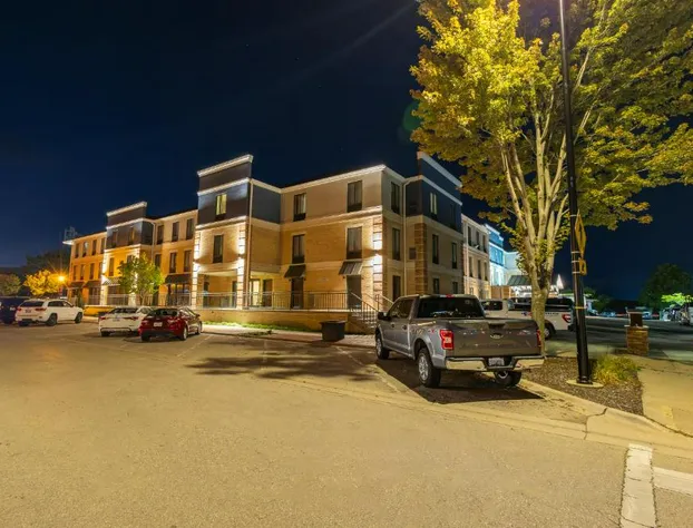 Staybridge Suites Middleton Madison-West by IHG hotel detail image 3