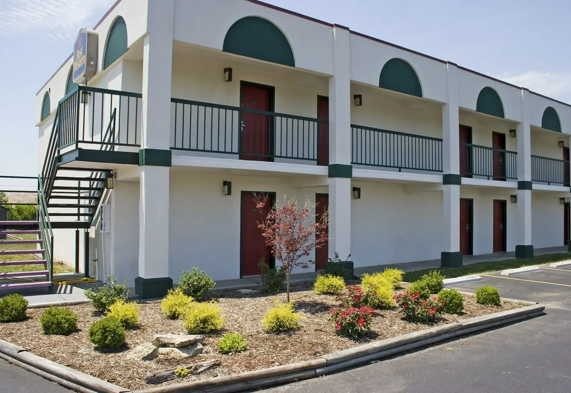 Best Way Inn Madison hotel hero
