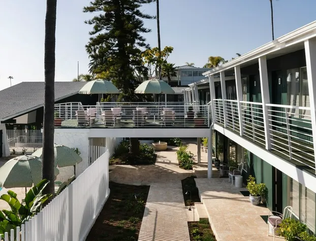 Le Petit Pali Laguna Beach hotel detail image 3