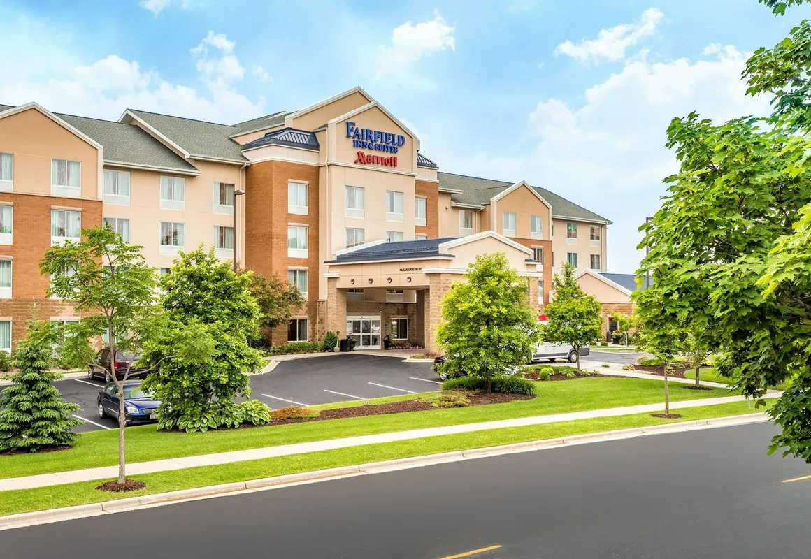 Fairfield Inn & Suites by Marriott Madison East hotel hero