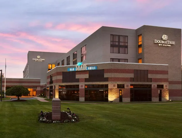 DoubleTree by Hilton Hartford - Bradley Airport hotel detail image 1