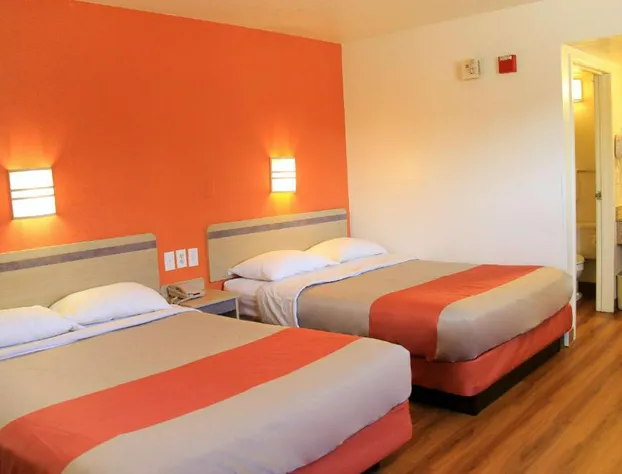 Motel 6 Enfield, CT - Hartford hotel detail image 4