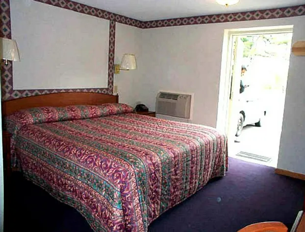 Wesley Inn & Suites hotel detail image 1