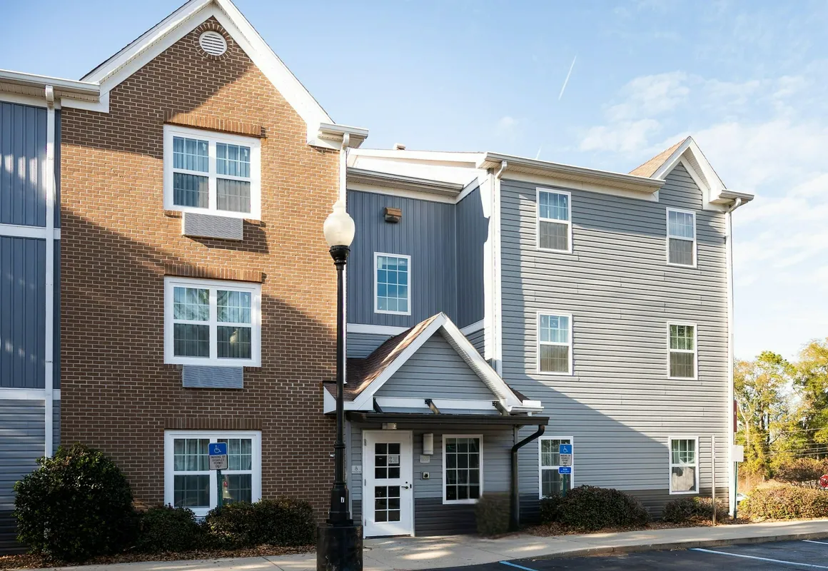 Alluxsuites at 1876, an Ascend Collection Hotel hotel hero