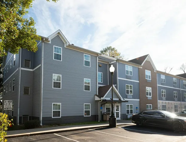 Alluxsuites at 1876, an Ascend Collection Hotel hotel detail image 1