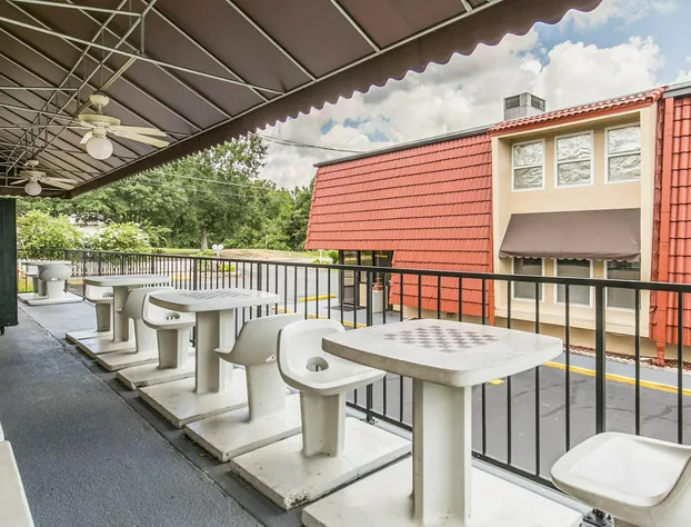 Econo Lodge Tallahassee North - University Area hotel detail image 2