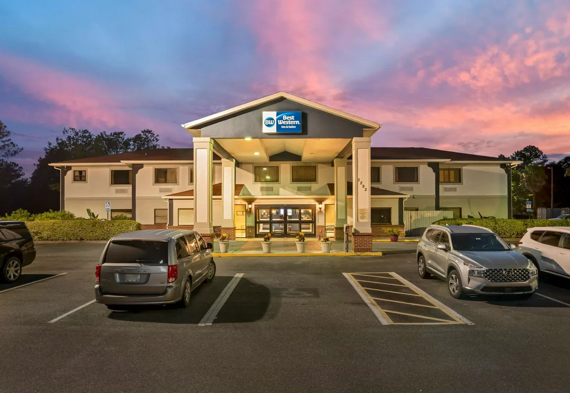 Best Western Wakulla Inn & Suites hotel hero
