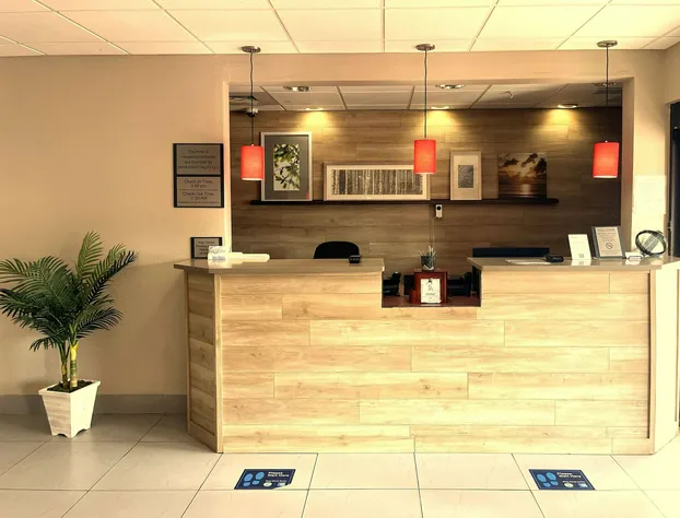 Country Inn & Suites by Radisson, Midway - Tallahassee West hotel detail image 1