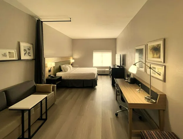 Country Inn & Suites by Radisson, Midway - Tallahassee West hotel detail image 3