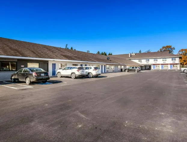 Motel 6 Moncton, NB hotel detail image 1