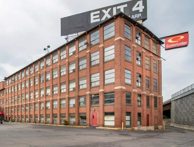 Econo Lodge Manchester hotel detail image 1