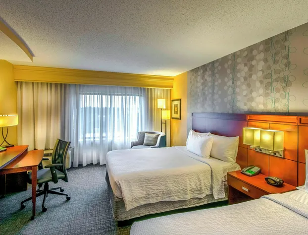 Courtyard by Marriott Greensboro Airport hotel detail image 4