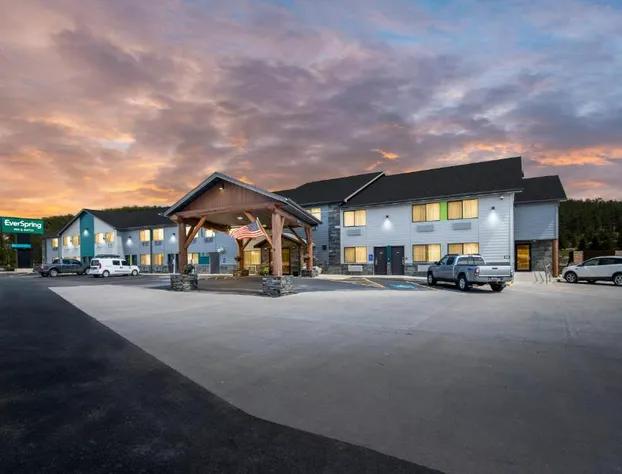 EverSpring Inn & Suites hotel detail image 1