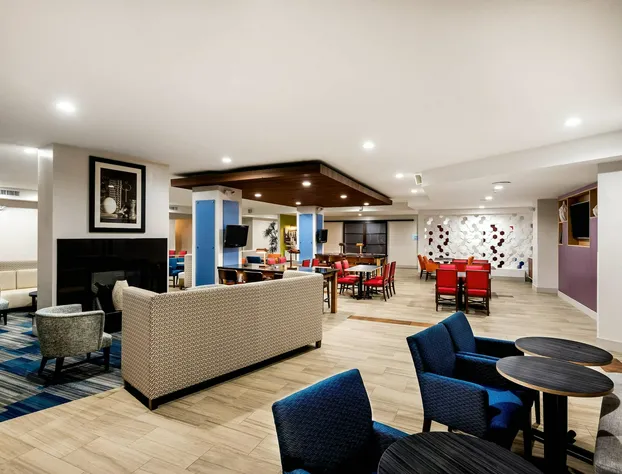 Country Inn & Suites by Radisson, Downtown Albany New York hotel detail image 2