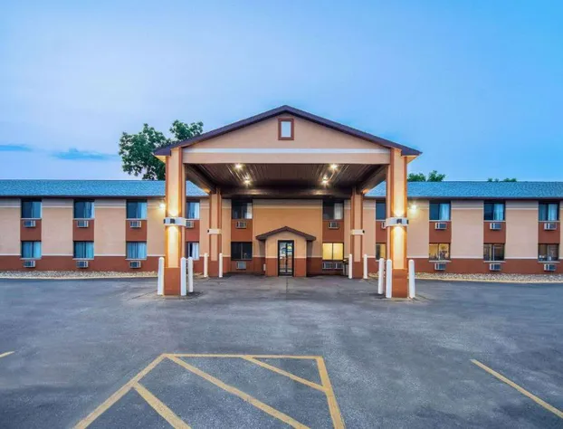 Days Inn & Suites by Wyndham Waterloo hotel detail image 1