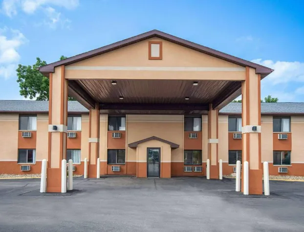 Days Inn & Suites by Wyndham Waterloo hotel detail image 2